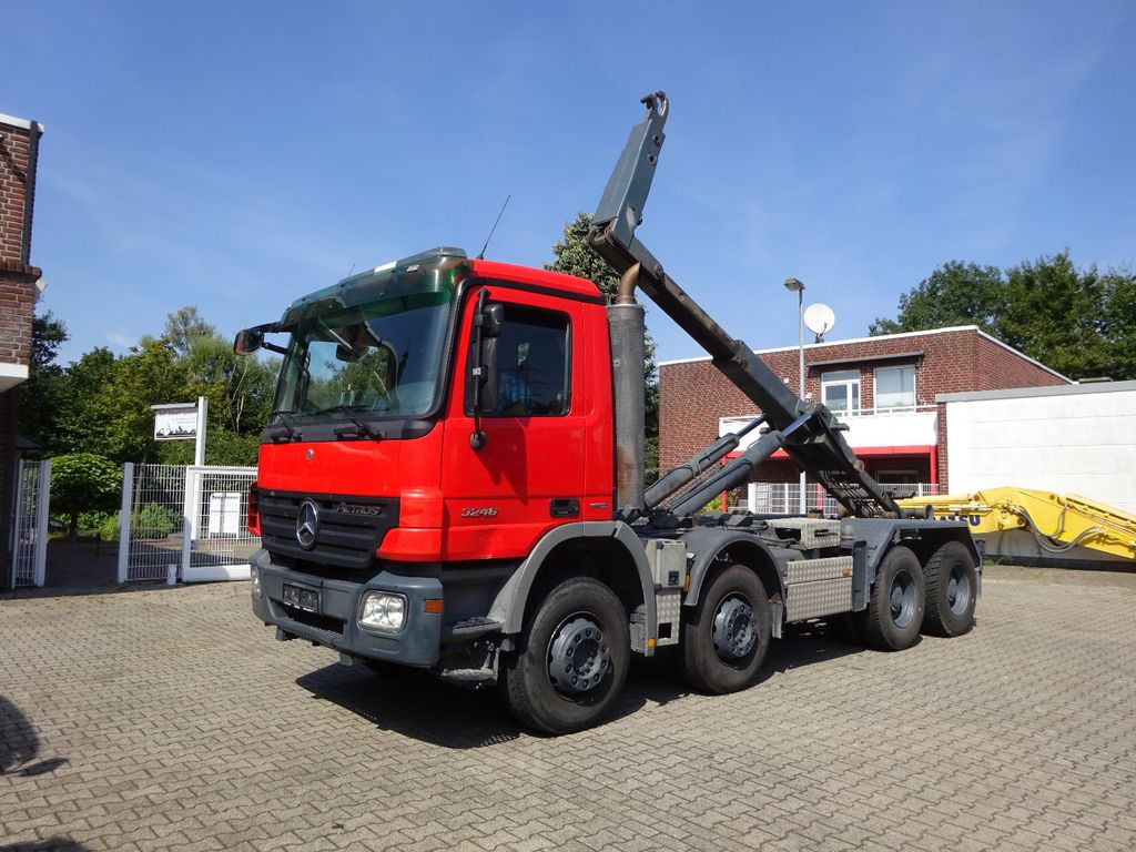 Mercedes-Benz 3246 Actros Abroller K45 8x4 Knickhacken Mercedes-Benz 3246 Actros Abroller K45 8x4 Knickhacken - Ciężarówka hakowiec: zdjęcie 2 Mercedes-Benz 3246 Actros Abroller K45 8x4 Knickhacken Mercedes-Benz 3246 Actros Abroller K45 8x4 Knickhacken - Ciężarówka hakowiec: zdjęcie 2