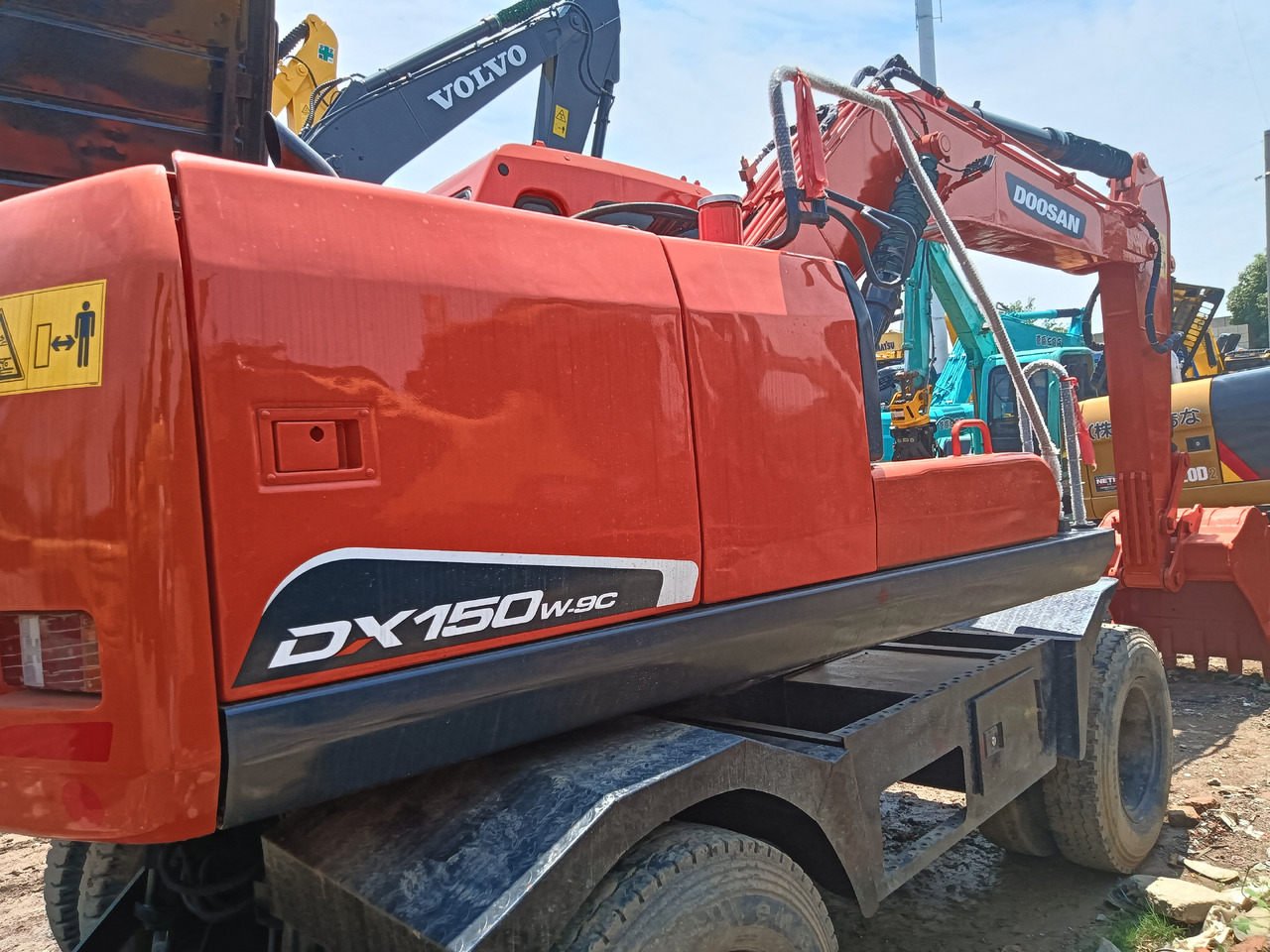 DOOSAN 150W - Koparka kołowa: zdjęcie 5 DOOSAN 150W - Koparka kołowa: zdjęcie 5