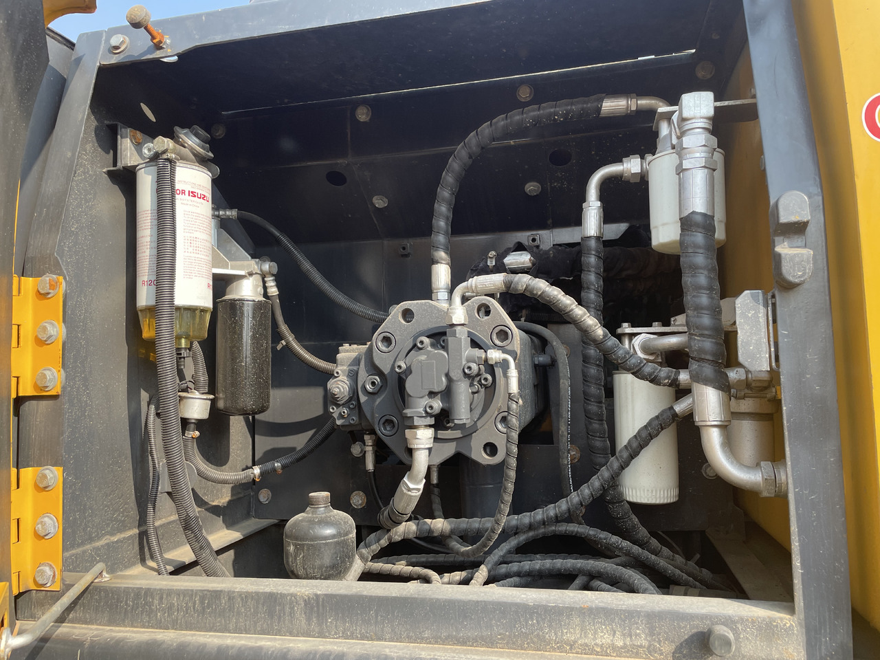 VOLVO EC 210 - Koparka gąsienicowa: zdjęcie 3 VOLVO EC 210 - Koparka gąsienicowa: zdjęcie 3