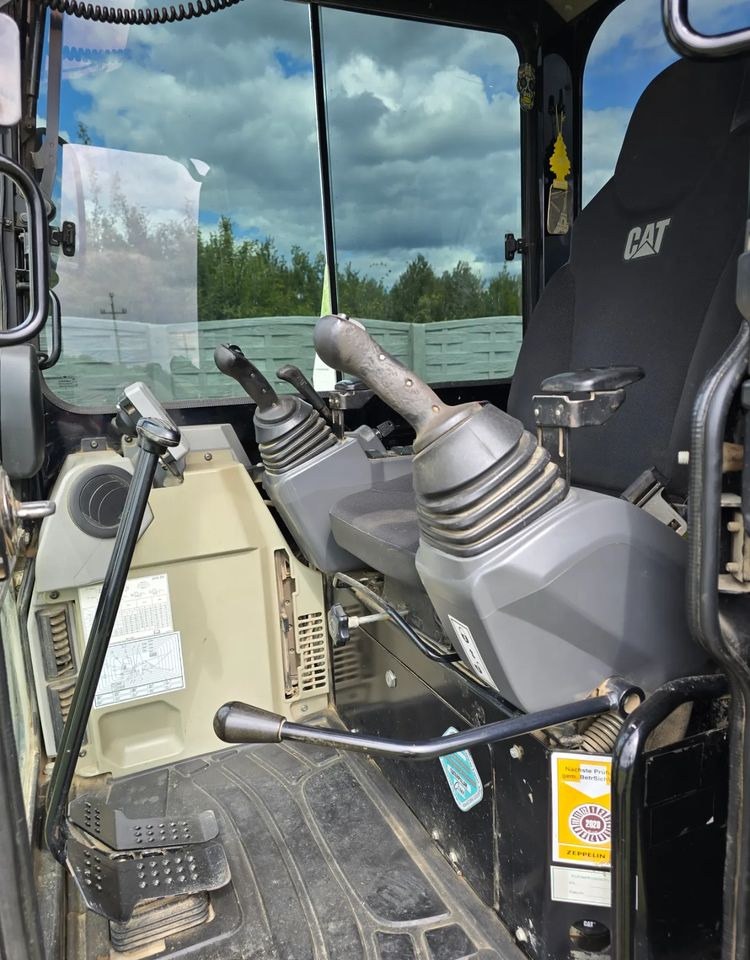 Caterpillar - Koparka gąsienicowa: zdjęcie 3 Caterpillar - Koparka gąsienicowa: zdjęcie 3