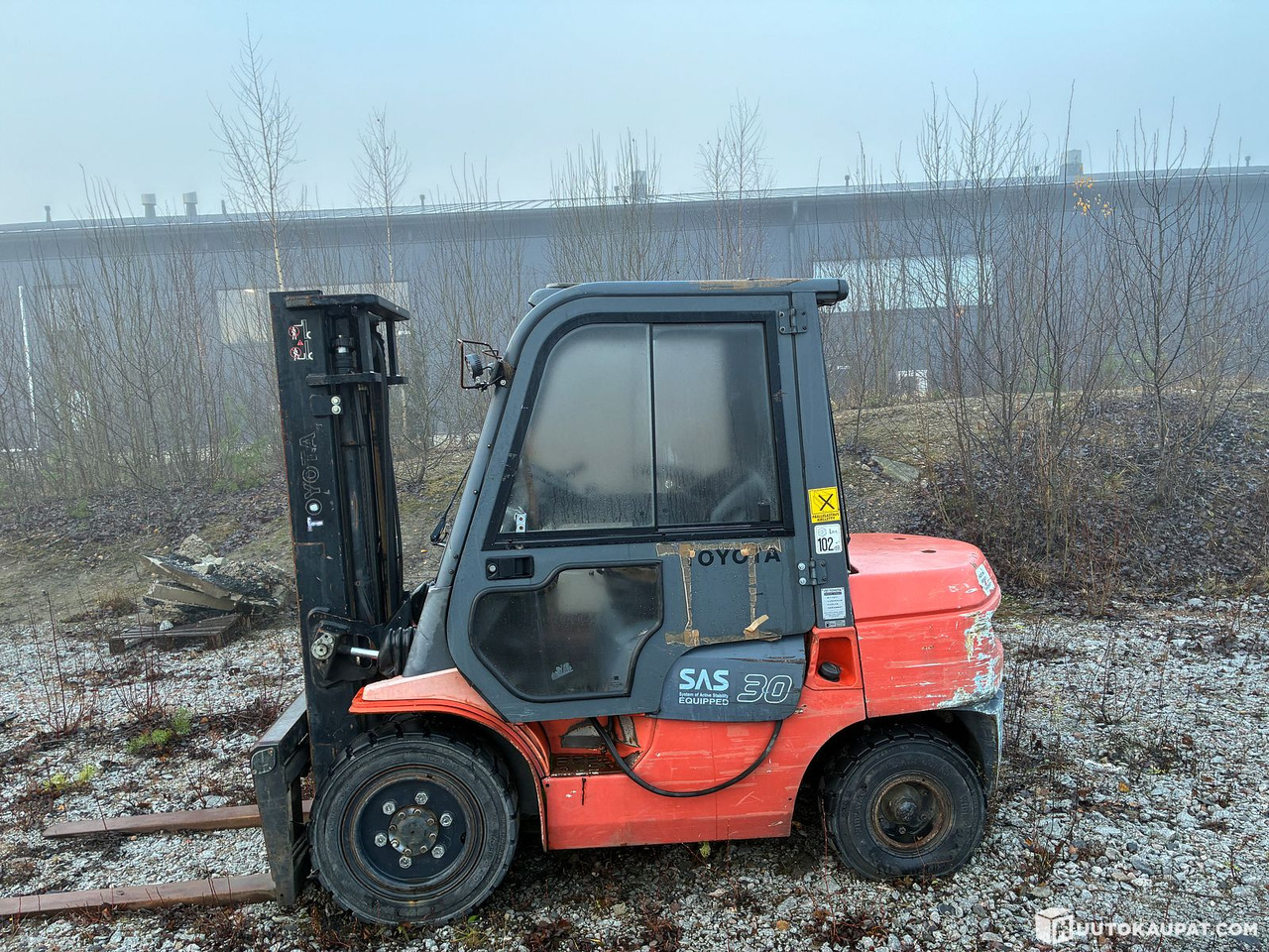 Toyota 02-7FDF30, 2004 Forklift, Lieto - Wózek widłowy diesel: zdjęcie 2 Toyota 02-7FDF30, 2004 Forklift, Lieto - Wózek widłowy diesel: zdjęcie 2