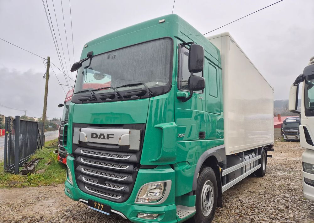 DAF XF ORYGINALNY PRZEBIEG z Niemiec / TANDEM ZESTAW PRZEJAZDOWY Z WINDĄ - Samochód ciężarowy furgon: zdjęcie 1 DAF XF ORYGINALNY PRZEBIEG z Niemiec / TANDEM ZESTAW PRZEJAZDOWY Z WINDĄ - Samochód ciężarowy furgon: zdjęcie 1