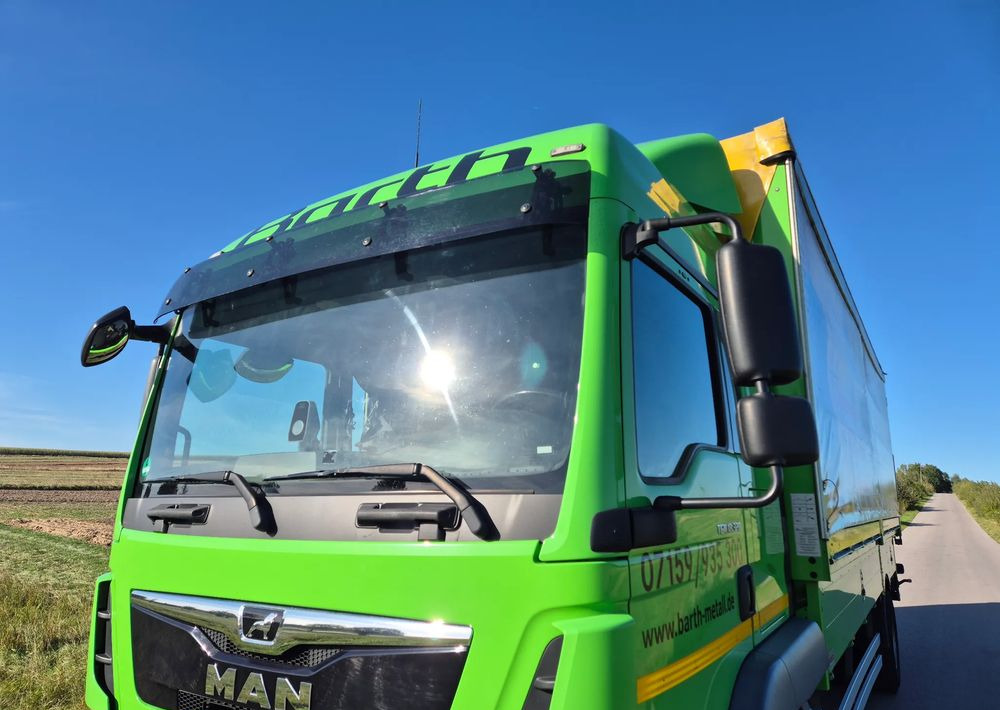 MAN Tgm 18.320 FULL SERWIS UNIKAT TOP ORYGINALNY PRZEBIEG z Niemiec AUTOMAT WINDA ACC Pirelli klima postojowa 18.250 18.290 15.250 15.290 15.320 - Samochód ciężarowy plandeka: zdjęcie 4 MAN Tgm 18.320 FULL SERWIS UNIKAT TOP ORYGINALNY PRZEBIEG z Niemiec AUTOMAT WINDA ACC Pirelli klima postojowa 18.250 18.290 15.250 15.290 15.320 - Samochód ciężarowy plandeka: zdjęcie 4