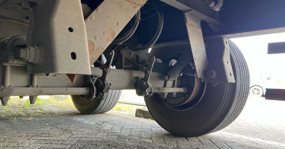 Wielton 2 osiowa NAUKA JAZDY 2 osie z Holandii dwu dwuosiowa dwie osie 2osiowa 2osie - Naczepa zamknięte nadwozie: zdjęcie 4 Wielton 2 osiowa NAUKA JAZDY 2 osie z Holandii dwu dwuosiowa dwie osie 2osiowa 2osie - Naczepa zamknięte nadwozie: zdjęcie 4