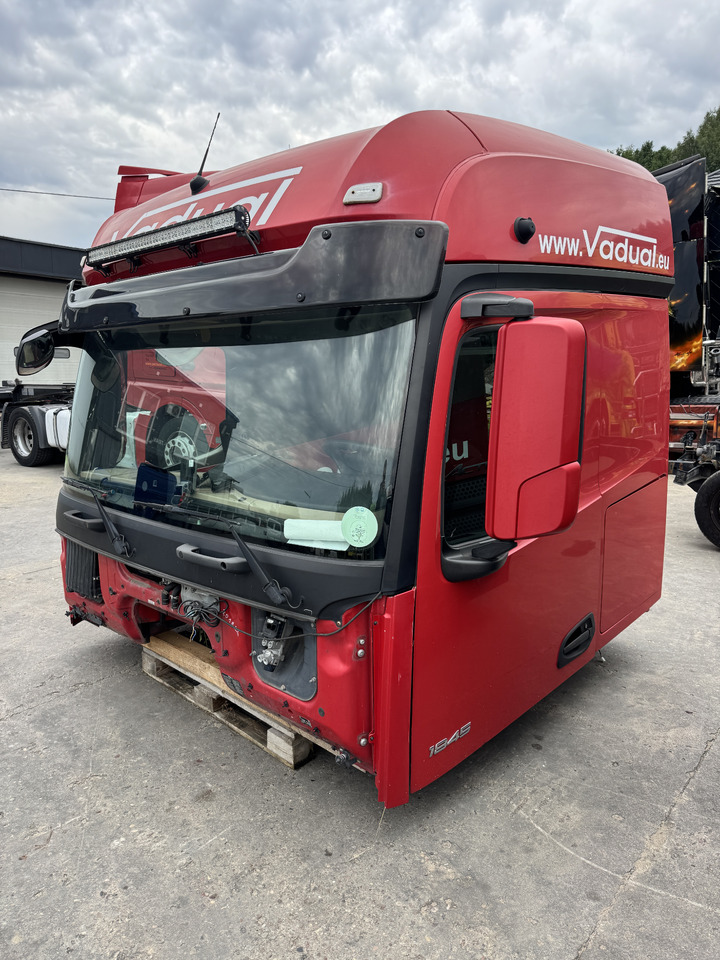 Mercedes-Benz ACTROS MP 4 2018 ROK truck - Kabina do Samochodów ciężarowych: zdjęcie 3 Mercedes-Benz ACTROS MP 4 2018 ROK truck - Kabina do Samochodów ciężarowych: zdjęcie 3