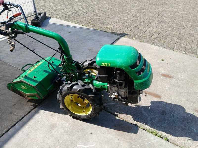 Ferrari 307 - Mini traktor: zdjęcie 3 Ferrari 307 - Mini traktor: zdjęcie 3