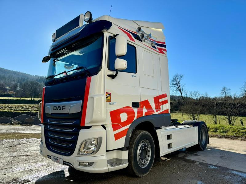 Ciągnik siodłowy DAF XF 480: zdjęcie 1