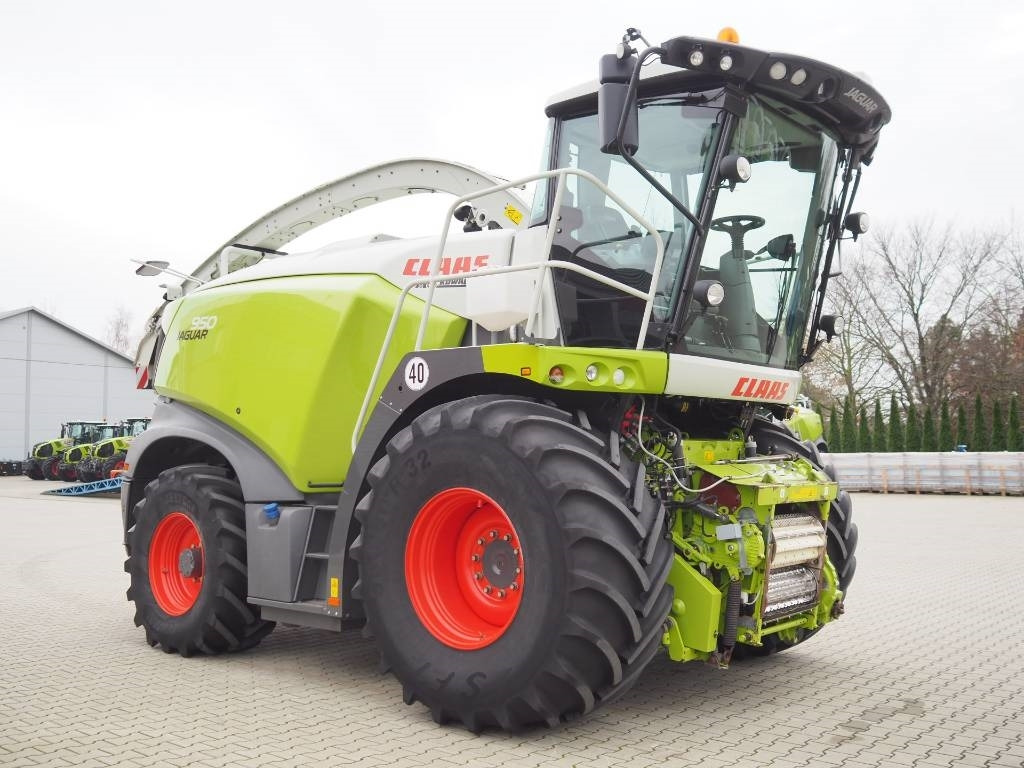 Claas Jaguar 950 4x4 - Sieczkarnia: zdjęcie 4 Claas Jaguar 950 4x4 - Sieczkarnia: zdjęcie 4