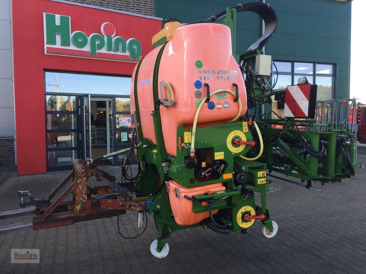 Amazone UF 1501 - Opryskiwacz zawieszany: zdjęcie 1 Amazone UF 1501 - Opryskiwacz zawieszany: zdjęcie 1