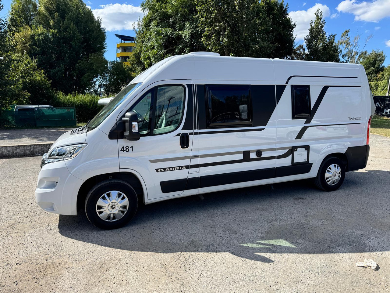 ADRIA Twin 600 SP - Kampervan: zdjęcie 3 ADRIA Twin 600 SP - Kampervan: zdjęcie 3