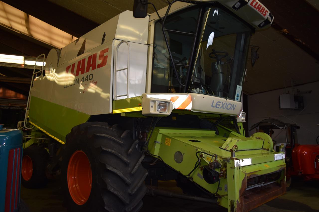 CLAAS Lexion 440 Evolution - Kombajn zbożowy: zdjęcie 1 CLAAS Lexion 440 Evolution - Kombajn zbożowy: zdjęcie 1