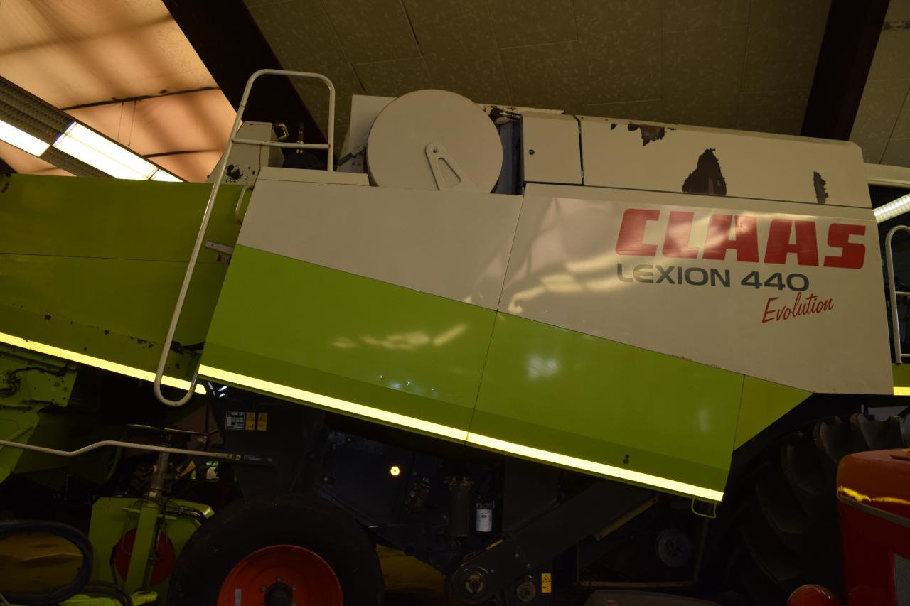 CLAAS Lexion 440 Evolution - Kombajn zbożowy: zdjęcie 4 CLAAS Lexion 440 Evolution - Kombajn zbożowy: zdjęcie 4