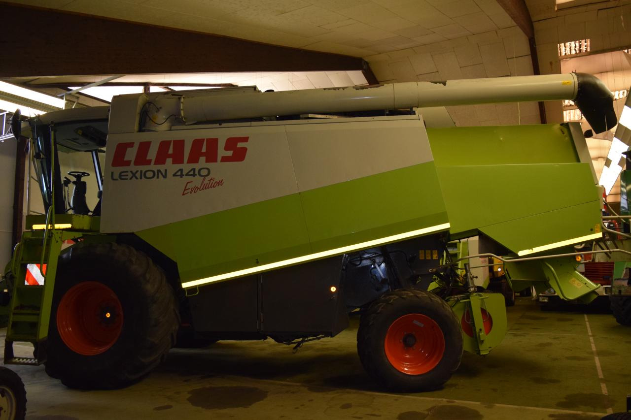 CLAAS Lexion 440 Evolution - Kombajn zbożowy: zdjęcie 3 CLAAS Lexion 440 Evolution - Kombajn zbożowy: zdjęcie 3