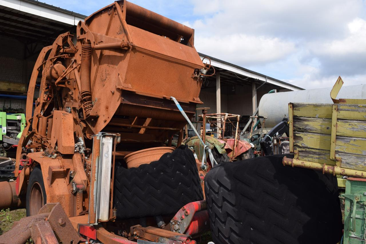 Lely Welger *zur Teileverwrtung* - Prasa rolująca: zdjęcie 5 Lely Welger *zur Teileverwrtung* - Prasa rolująca: zdjęcie 5