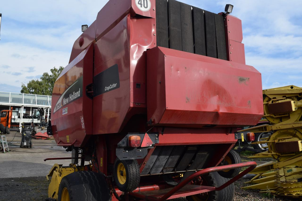 New Holland BR 750 CropCutter - Prasa rolująca: zdjęcie 5 New Holland BR 750 CropCutter - Prasa rolująca: zdjęcie 5