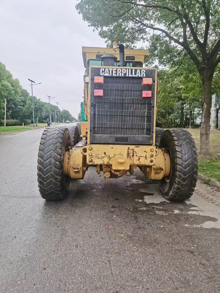 CATERPILLAR 14H - Równiarka: zdjęcie 2 CATERPILLAR 14H - Równiarka: zdjęcie 2