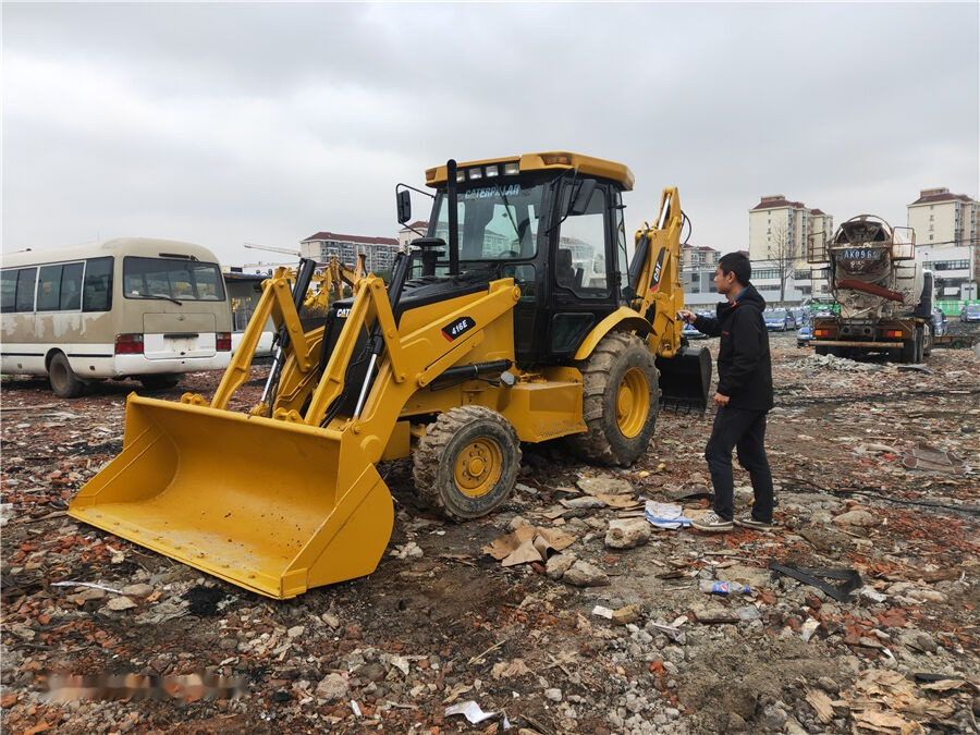 Caterpillar 416E - Koparko-ładowarka: zdjęcie 4 Caterpillar 416E - Koparko-ładowarka: zdjęcie 4