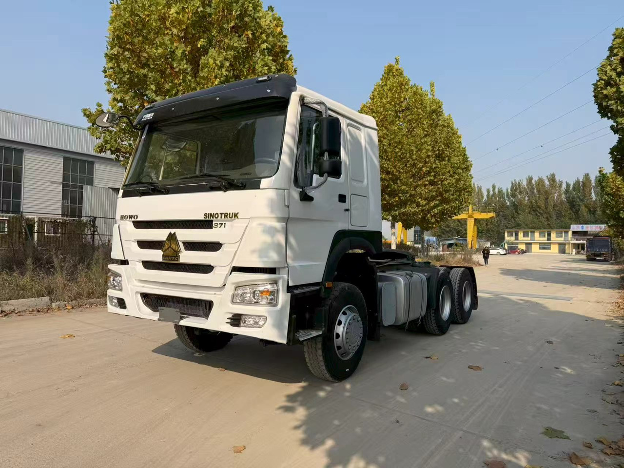 SINOTRUK HOWO tractor - Ciągnik siodłowy: zdjęcie 3 SINOTRUK HOWO tractor - Ciągnik siodłowy: zdjęcie 3