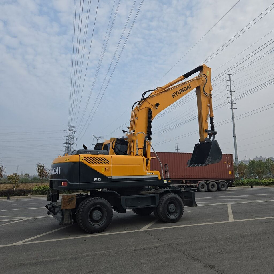 Hyundai R210W-9 - Koparka kołowa: zdjęcie 2 Hyundai R210W-9 - Koparka kołowa: zdjęcie 2