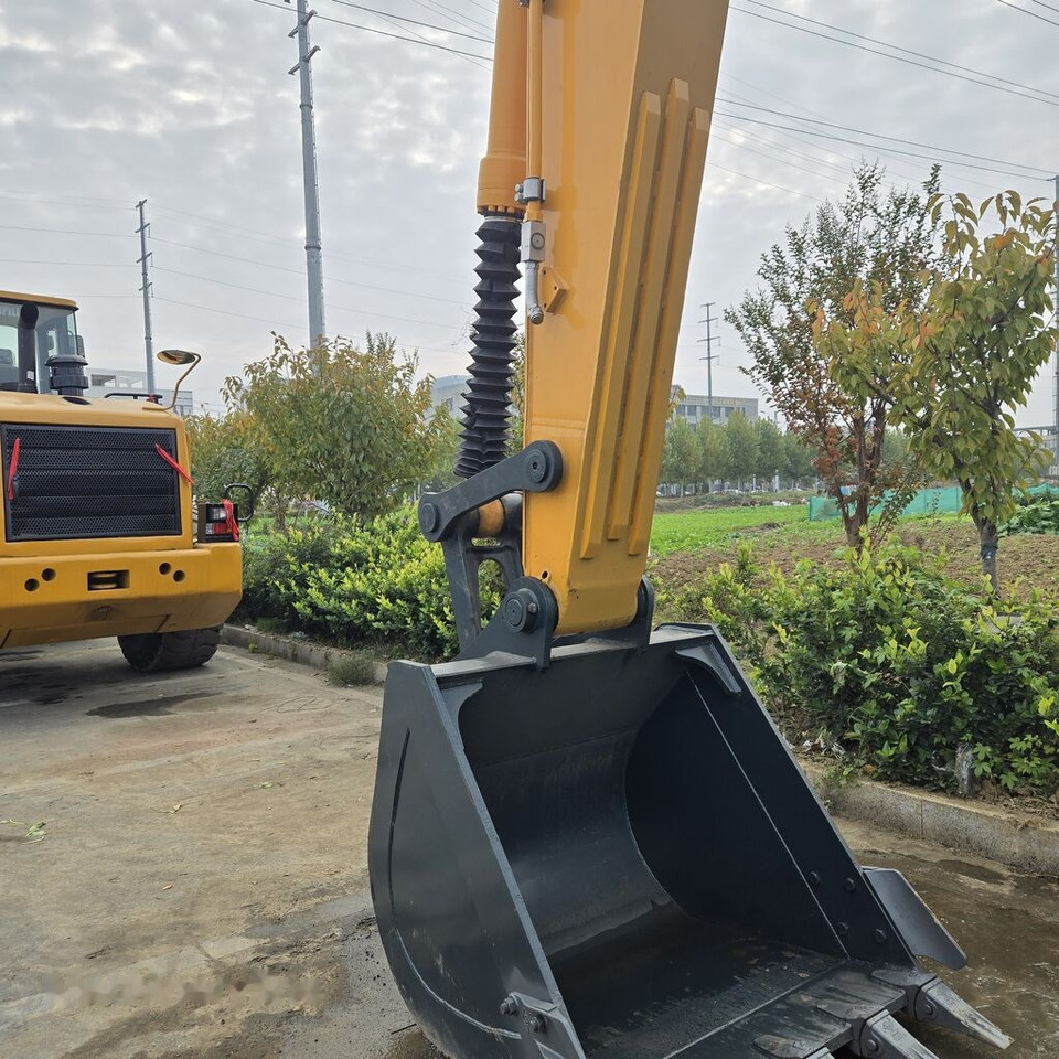 Hyundai R210W-9 Hyundai R210W-9: zdjęcie 10