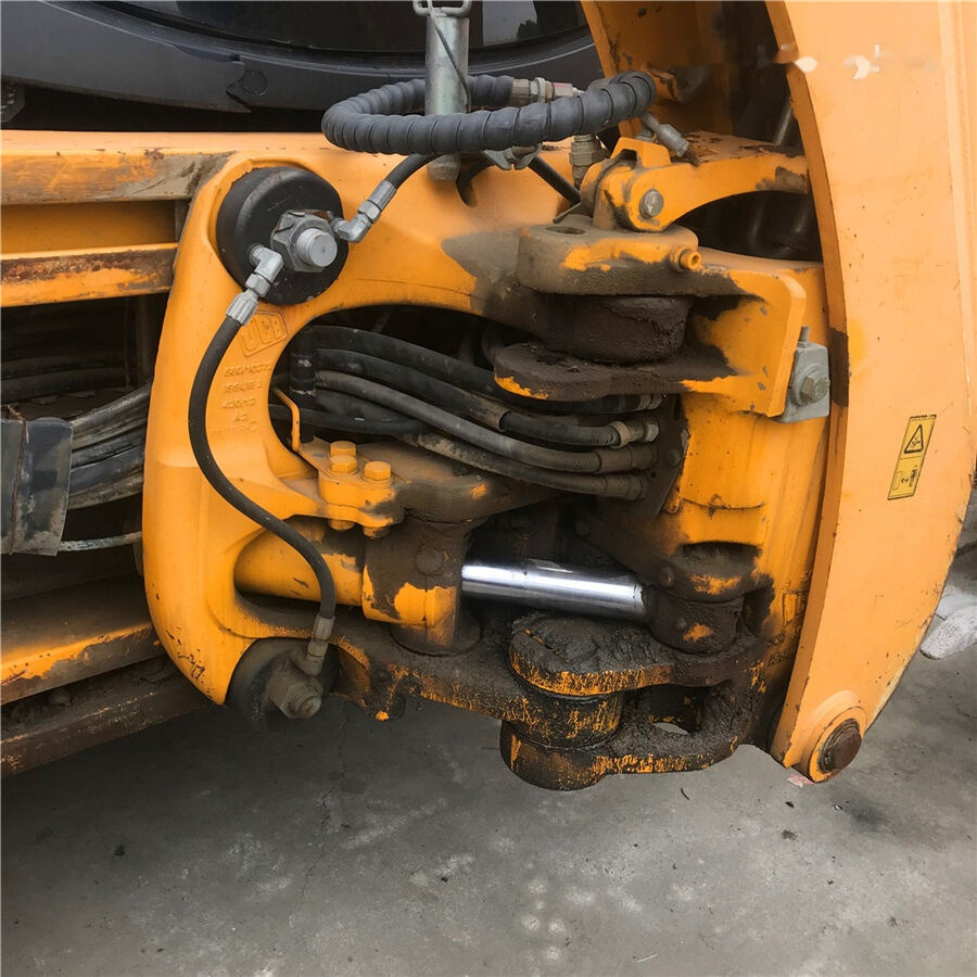 JCB 3CX-4T - Koparko-ładowarka: zdjęcie 2 JCB 3CX-4T - Koparko-ładowarka: zdjęcie 2