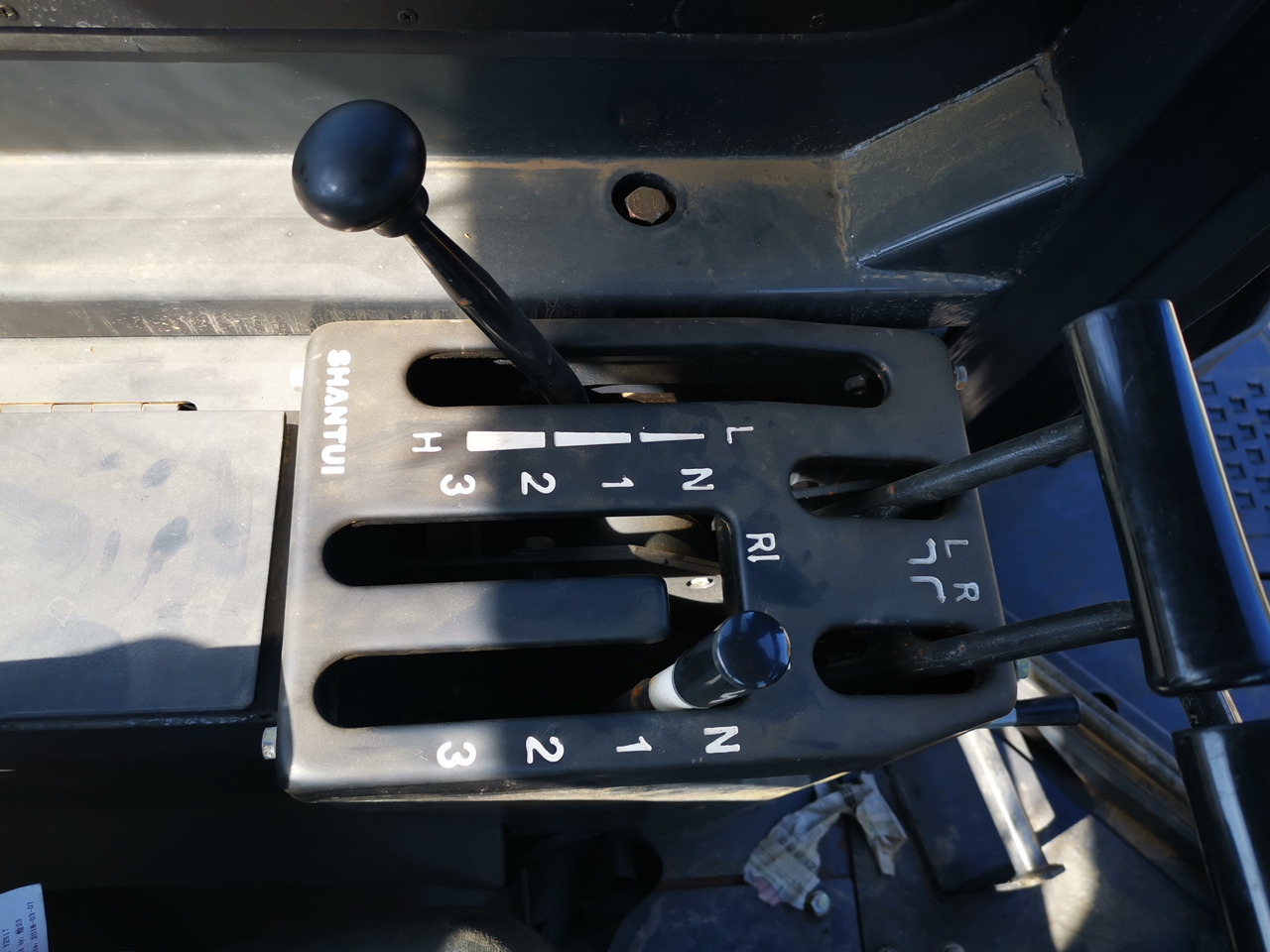 SHANTUI SD16 - Spycharka: zdjęcie 5 SHANTUI SD16 - Spycharka: zdjęcie 5