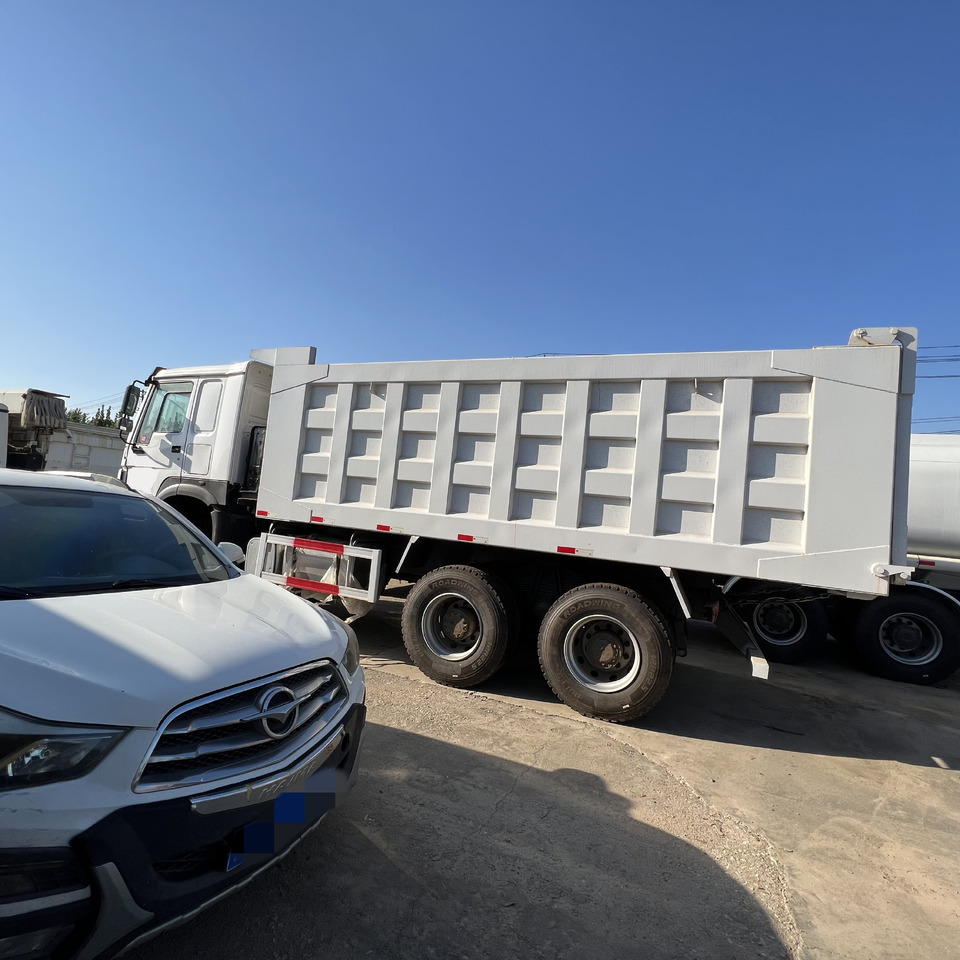 SINOTRUK HOWO - Wywrotka: zdjęcie 1 SINOTRUK HOWO - Wywrotka: zdjęcie 1