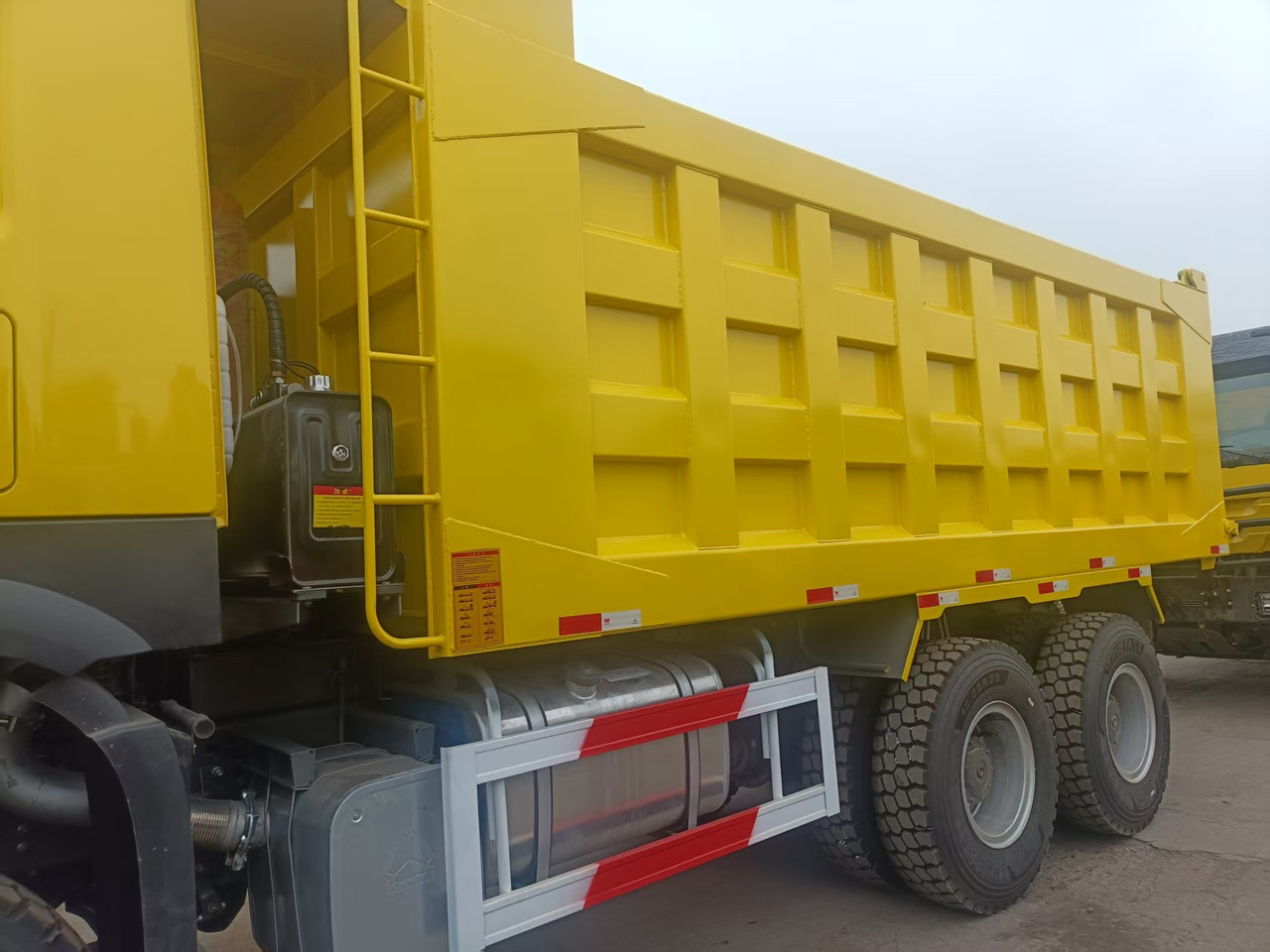 Nowy Wywrotka SINOTRUK HOWO: zdjęcie 11 Nowy Wywrotka SINOTRUK HOWO: zdjęcie 11