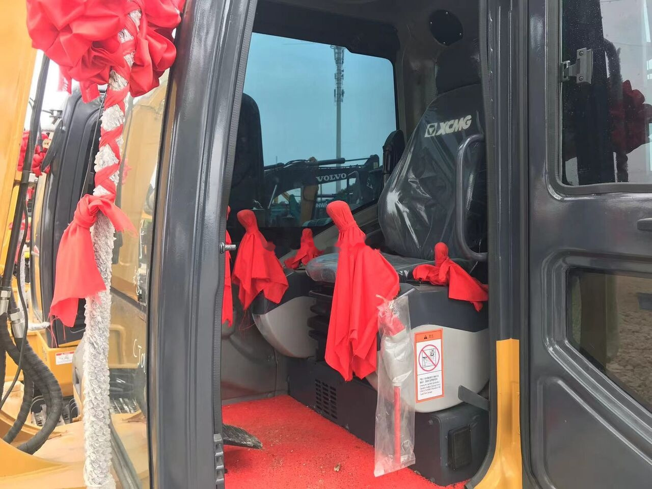 XCMG XE60DA - Minikoparka: zdjęcie 4 XCMG XE60DA - Minikoparka: zdjęcie 4