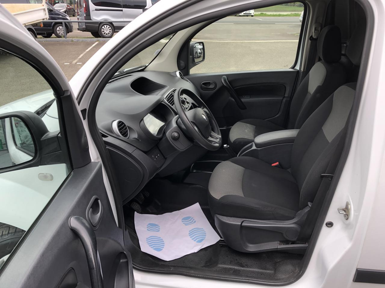 RENAULT KANGOO 1.5 DCI 80CH CONFORT - Furgon: zdjęcie 5 RENAULT KANGOO 1.5 DCI 80CH CONFORT - Furgon: zdjęcie 5