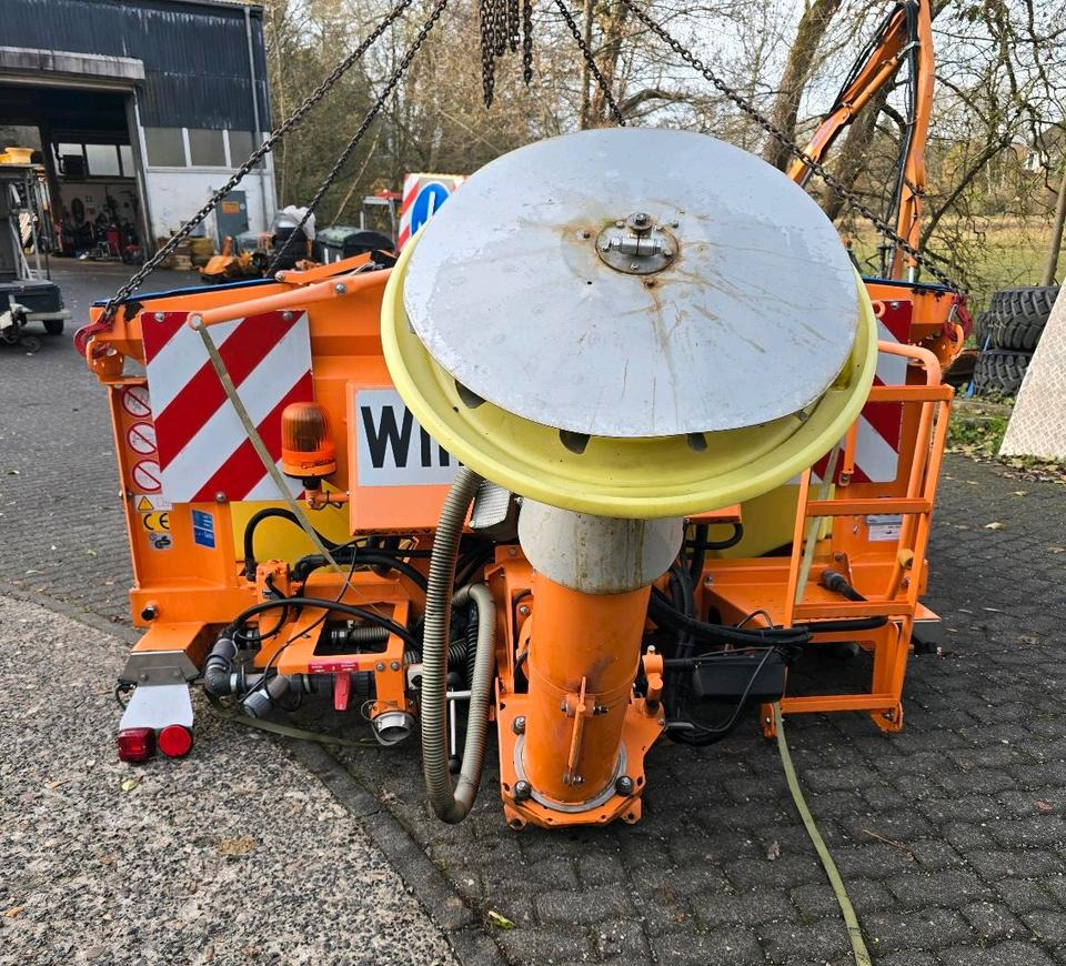 Küpper-Weisser IMSSN 2,7m3 F2527HFS IMSSF Salzstreuer Winterdienst Streuautomat Streusilo Solestreuer passend für UNIMOG 405/10 405/12 UGE UGN U300 400 500 530 430 318 423 - Rozsiewacz piasku i soli: zdjęcie 4 Küpper-Weisser IMSSN 2,7m3 F2527HFS IMSSF Salzstreuer Winterdienst Streuautomat Streusilo Solestreuer passend für UNIMOG 405/10 405/12 UGE UGN U300 400 500 530 430 318 423 - Rozsiewacz piasku i soli: zdjęcie 4