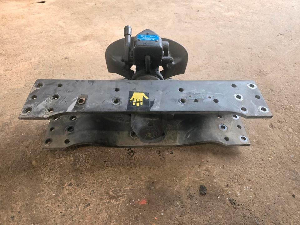 Ringfeder Anhängerkupplung für Unimog U 300 400 500 Anhängermaul Anhängerzugöse Zugmaul Mercedes Benz Zugöse Q36 Q33 Querträger ZGN UGE 405/10 405/12 - Osprzęt do Samochodów ciężarowych: zdjęcie 3 Ringfeder Anhängerkupplung für Unimog U 300 400 500 Anhängermaul Anhängerzugöse Zugmaul Mercedes Benz Zugöse Q36 Q33 Querträger ZGN UGE 405/10 405/12 - Osprzęt do Samochodów ciężarowych: zdjęcie 3