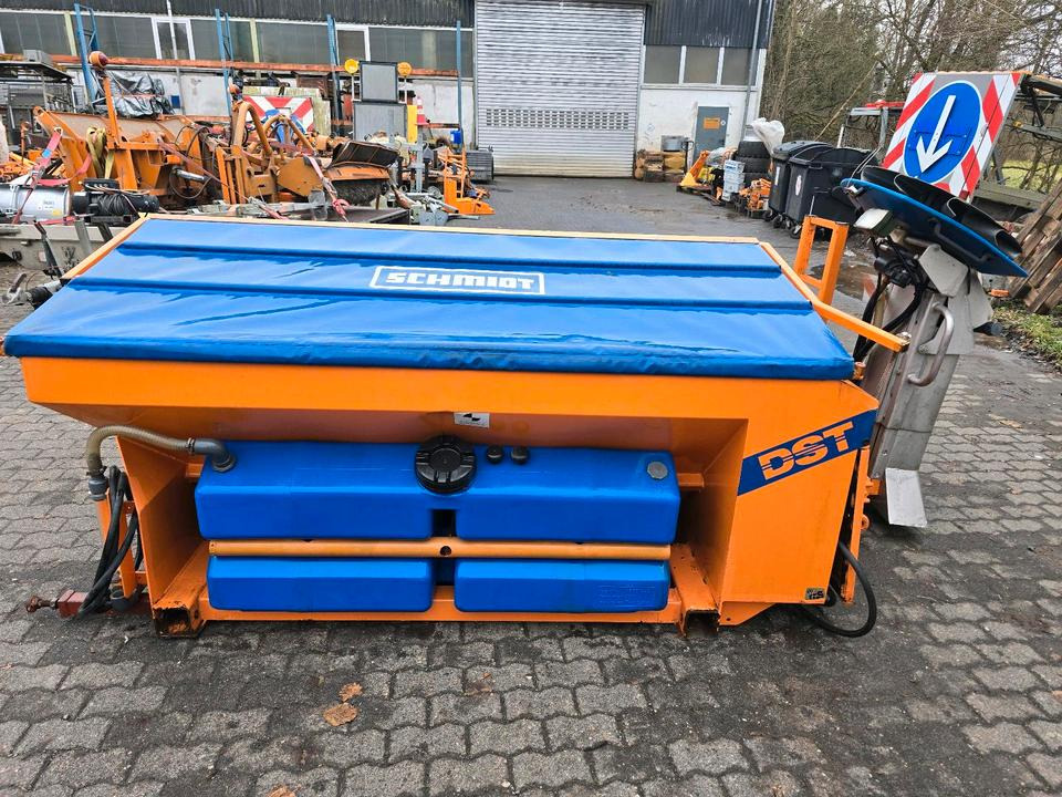 Rozsiewacz piasku i soli Schmidt DST25-FH 2-Kammer Salzstreuer Winterdienst Streuautomat Stratos SST MITOS Streusilo Solestreuer passend für UNIMOG 405/10 405/12 UGE UGN U300 400 500 530 430 318 423: zdjęcie 6 Rozsiewacz piasku i soli Schmidt DST25-FH 2-Kammer Salzstreuer Winterdienst Streuautomat Stratos SST MITOS Streusilo Solestreuer passend für UNIMOG 405/10 405/12 UGE UGN U300 400 500 530 430 318 423: zdjęcie 6