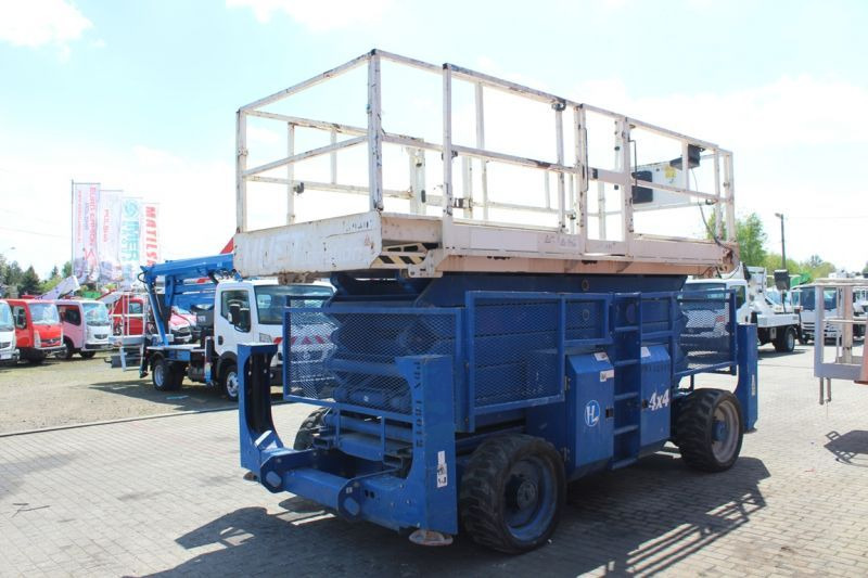 Podnośnik nożycowy 4x4 spalinowy 18 m Genie GS 5390 RT - Podnośnik nożycowy: zdjęcie 3 Podnośnik nożycowy 4x4 spalinowy 18 m Genie GS 5390 RT - Podnośnik nożycowy: zdjęcie 3