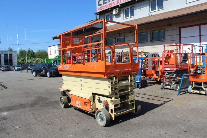 Podnośnik nożycowy elektryczny 12 m JLG 3246 ES - Podnośnik nożycowy: zdjęcie 4 Podnośnik nożycowy elektryczny 12 m JLG 3246 ES - Podnośnik nożycowy: zdjęcie 4