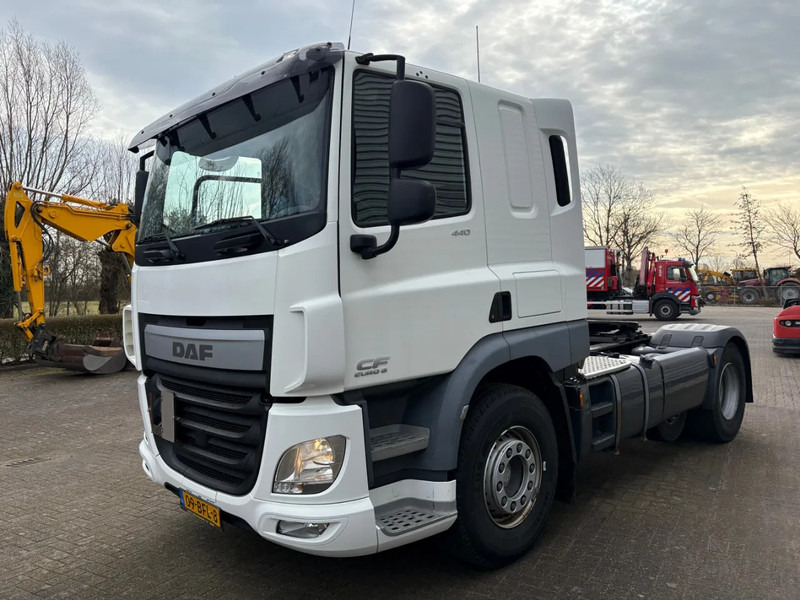 DAF CF 440 / BULK COMPRESSOR / ADR TANK TRANSPORT / - Ciągnik siodłowy: zdjęcie 2 DAF CF 440 / BULK COMPRESSOR / ADR TANK TRANSPORT / - Ciągnik siodłowy: zdjęcie 2