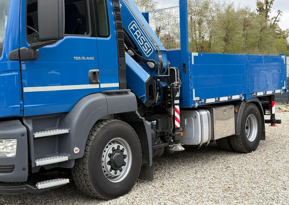 MAN * MAN 18.440 TGS * 4x4 * HDS Fassi F215 * Sprowadzony * 95 000 KM ! * Stan Jak Nowy - Samochód ciężarowy skrzyniowy/ Platforma, Samochod ciężarowy z HDS: zdjęcie 5 MAN * MAN 18.440 TGS * 4x4 * HDS Fassi F215 * Sprowadzony * 95 000 KM ! * Stan Jak Nowy - Samochód ciężarowy skrzyniowy/ Platforma, Samochod ciężarowy z HDS: zdjęcie 5