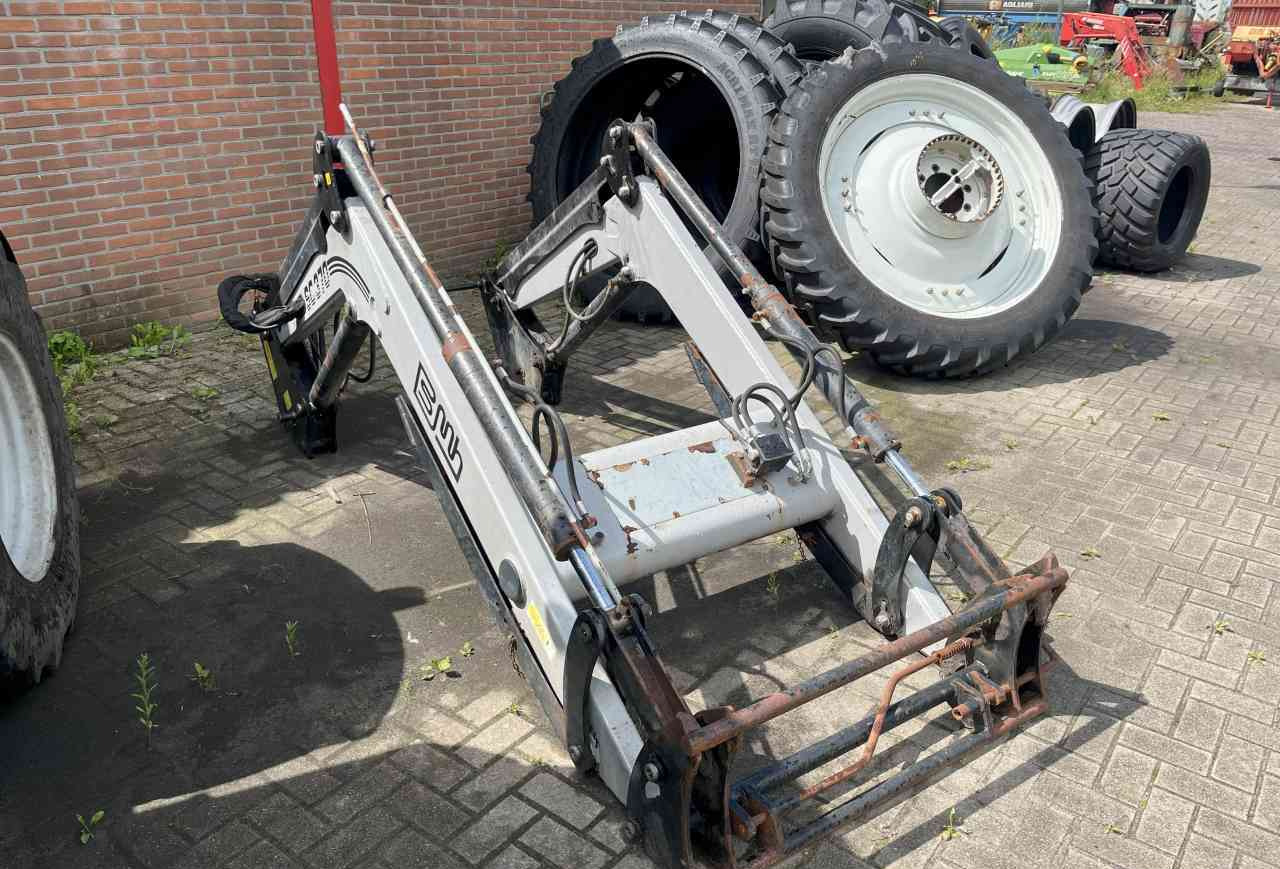 BMH Palas SC 370 Front-laders / Frontlader / Voorlader / Tractoren - Ładowacz czołowy do traktora: zdjęcie 2 BMH Palas SC 370 Front-laders / Frontlader / Voorlader / Tractoren - Ładowacz czołowy do traktora: zdjęcie 2