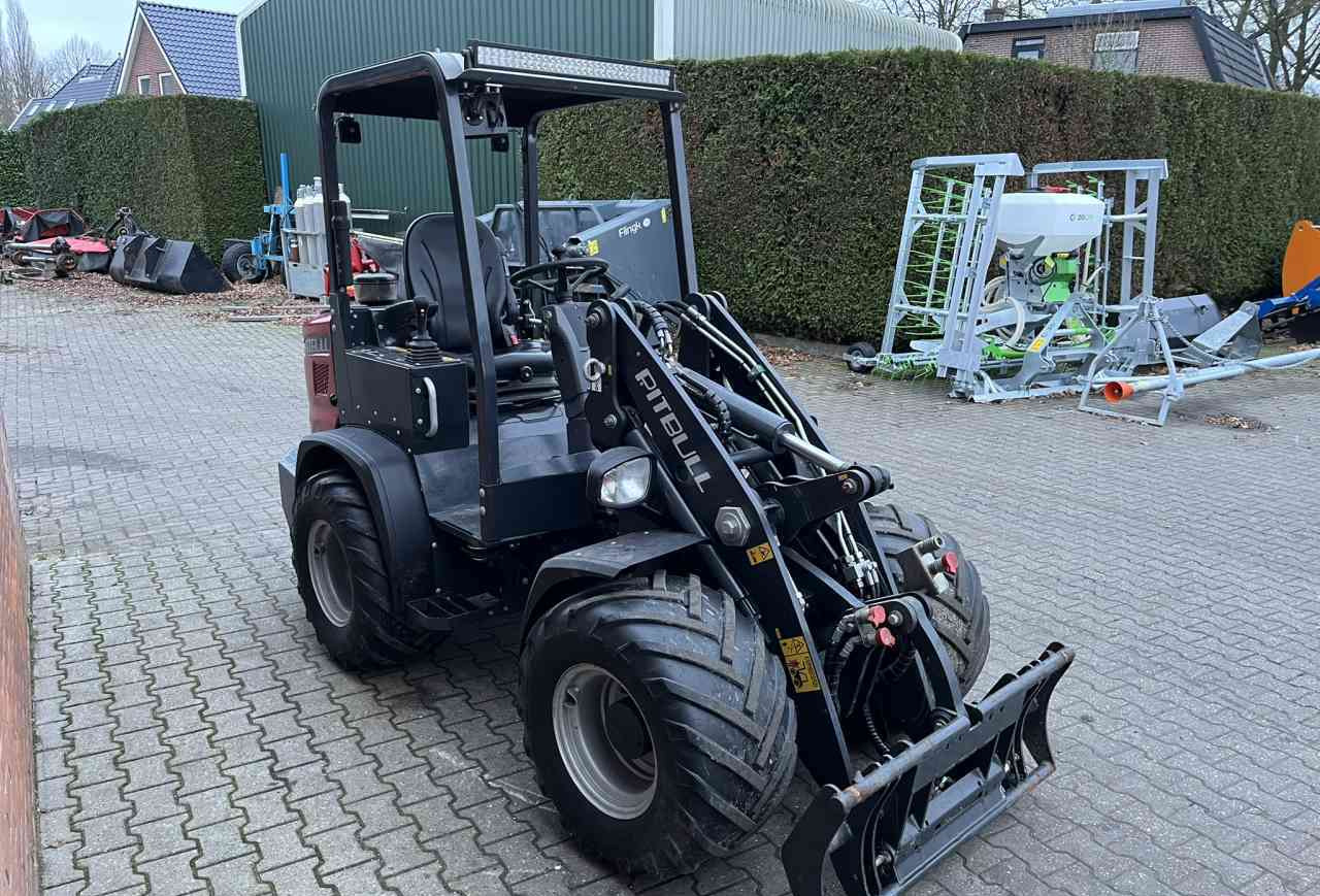 Pitbull X27-45CRT Minishovel, Compact loader, shovels - Ładowarka kołowa: zdjęcie 4 Pitbull X27-45CRT Minishovel, Compact loader, shovels - Ładowarka kołowa: zdjęcie 4