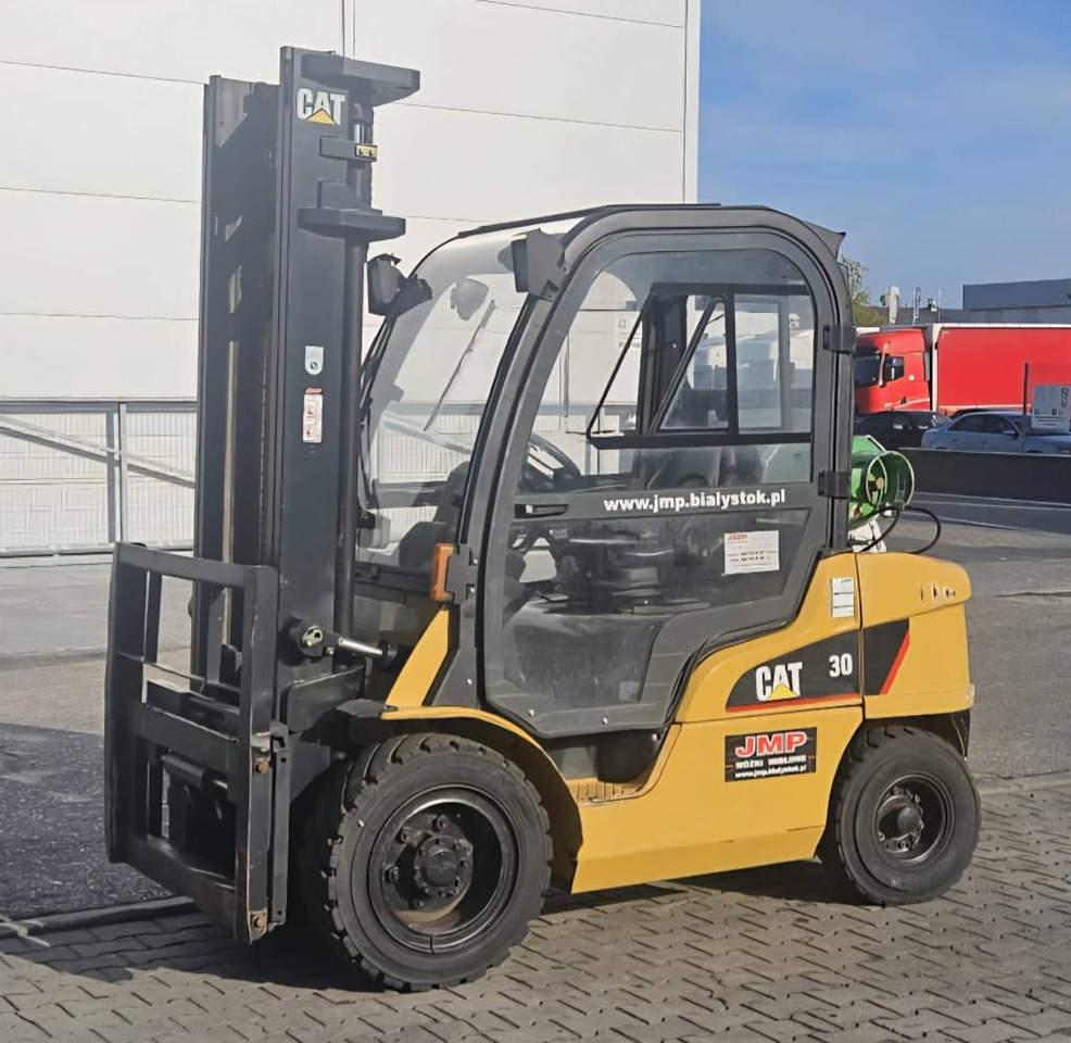 Wózek widłowy gazowy CAT GP 30 N: zdjęcie 6 Wózek widłowy gazowy CAT GP 30 N: zdjęcie 6