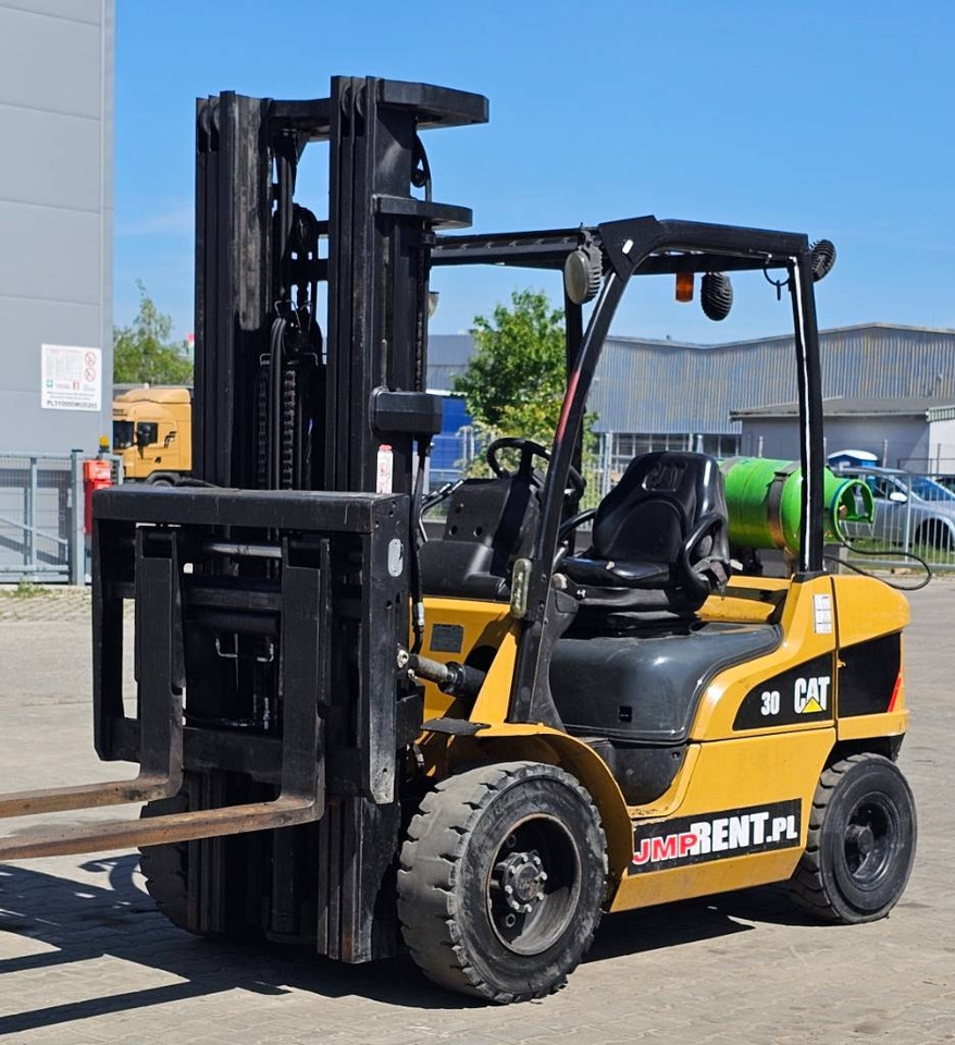 CAT GP 30 N - Wózek widłowy gazowy: zdjęcie 5 CAT GP 30 N - Wózek widłowy gazowy: zdjęcie 5