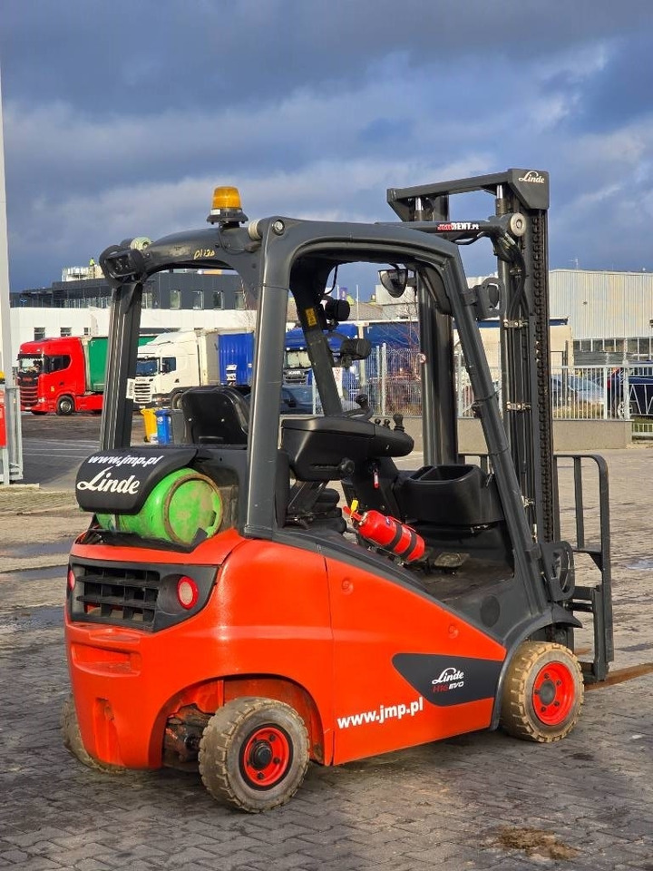 Linde H 16 T - 01 - Wózek widłowy gazowy: zdjęcie 5 Linde H 16 T - 01 - Wózek widłowy gazowy: zdjęcie 5