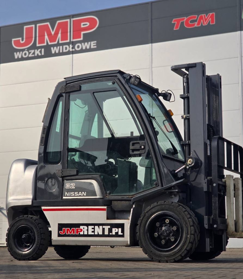 Nissan FGD02 A 32 Q - Wózek widłowy gazowy: zdjęcie 1 Nissan FGD02 A 32 Q - Wózek widłowy gazowy: zdjęcie 1