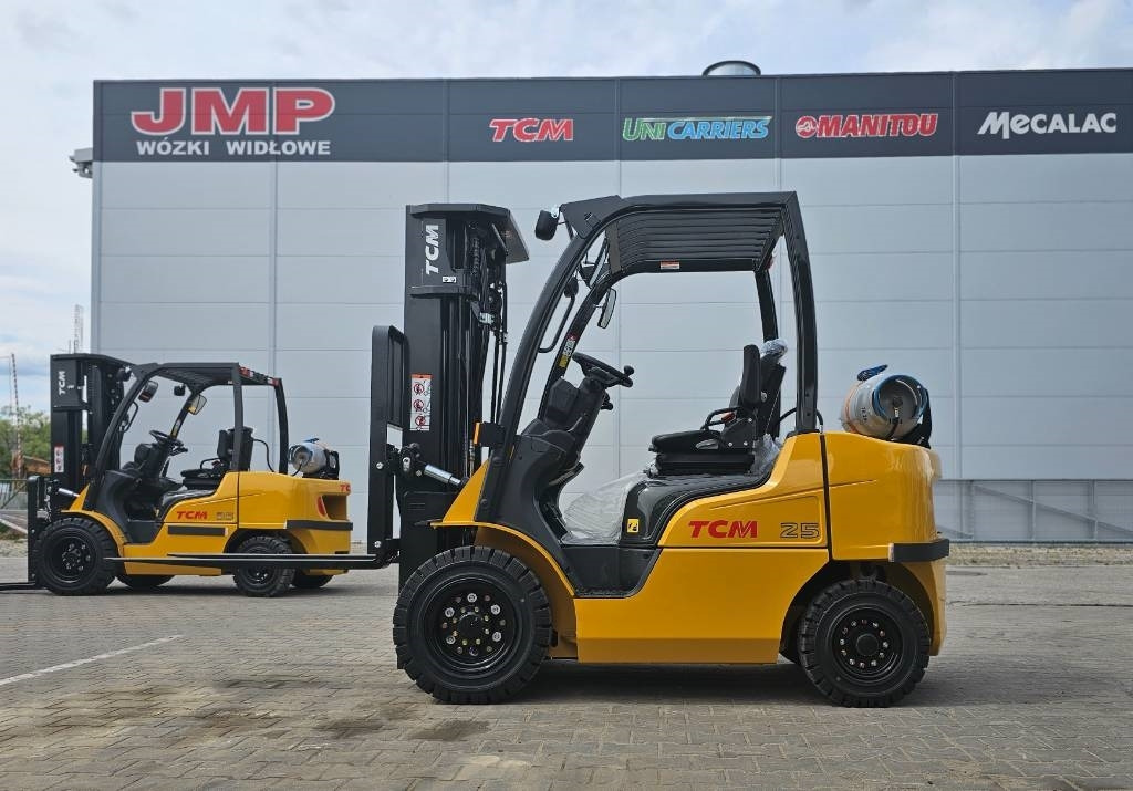 TCM FGE25-E2 UNUSED TRIPLEX 4700mm - Wózek widłowy gazowy: zdjęcie 4 TCM FGE25-E2 UNUSED TRIPLEX 4700mm - Wózek widłowy gazowy: zdjęcie 4