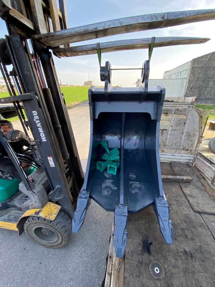LIUGONG 950 Ripper bucket - Łyżka do koparki: zdjęcie 2 LIUGONG 950 Ripper bucket - Łyżka do koparki: zdjęcie 2