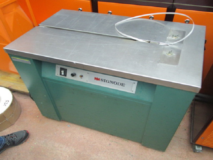 BANDEROLIERMASCHINE SIGNODE MS 220/50 - Maszyna pakująca: zdjęcie 1 BANDEROLIERMASCHINE SIGNODE MS 220/50 - Maszyna pakująca: zdjęcie 1