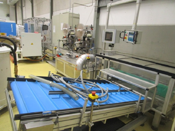 DECKEL ETIKETTIER ANLAGE SCHLEUTER GU 2 DO MIT 2xLÖFFELEINLEGESTATIONEN - Maszyna pakująca: zdjęcie 5 DECKEL ETIKETTIER ANLAGE SCHLEUTER GU 2 DO MIT 2xLÖFFELEINLEGESTATIONEN - Maszyna pakująca: zdjęcie 5