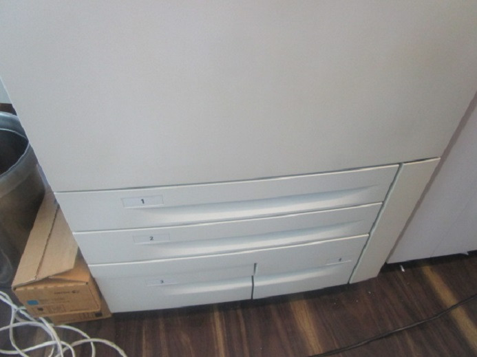 XEROX DC250 (Drucken, Kopieren, Scannen) mit Broschürenfinischer - Maszyna do druku cyfrowego: zdjęcie 5 XEROX DC250 (Drucken, Kopieren, Scannen) mit Broschürenfinischer - Maszyna do druku cyfrowego: zdjęcie 5