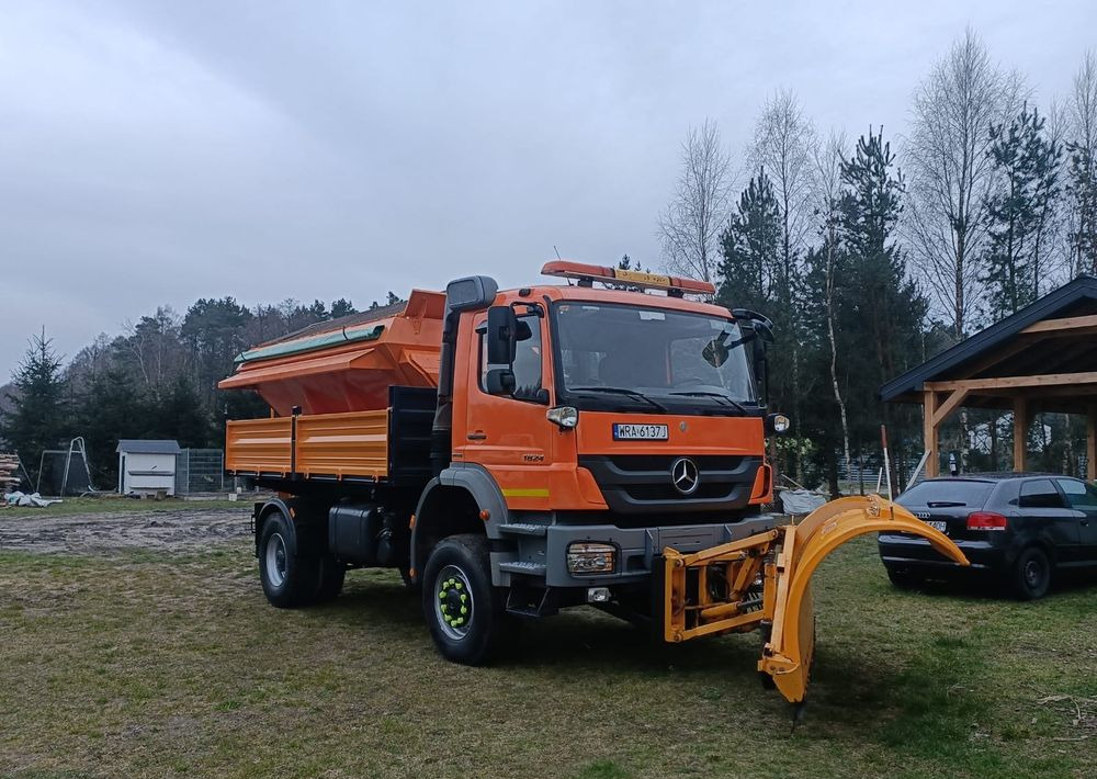 Mercedes-Benz Axor 1824 - Maszyna do odśnieżania: zdjęcie 4 Mercedes-Benz Axor 1824 - Maszyna do odśnieżania: zdjęcie 4