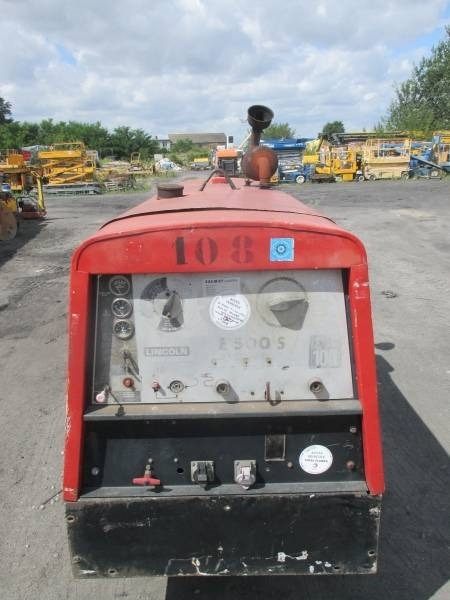 Lincoln E 500 S - Sprzęt do spawania: zdjęcie 4 Lincoln E 500 S - Sprzęt do spawania: zdjęcie 4